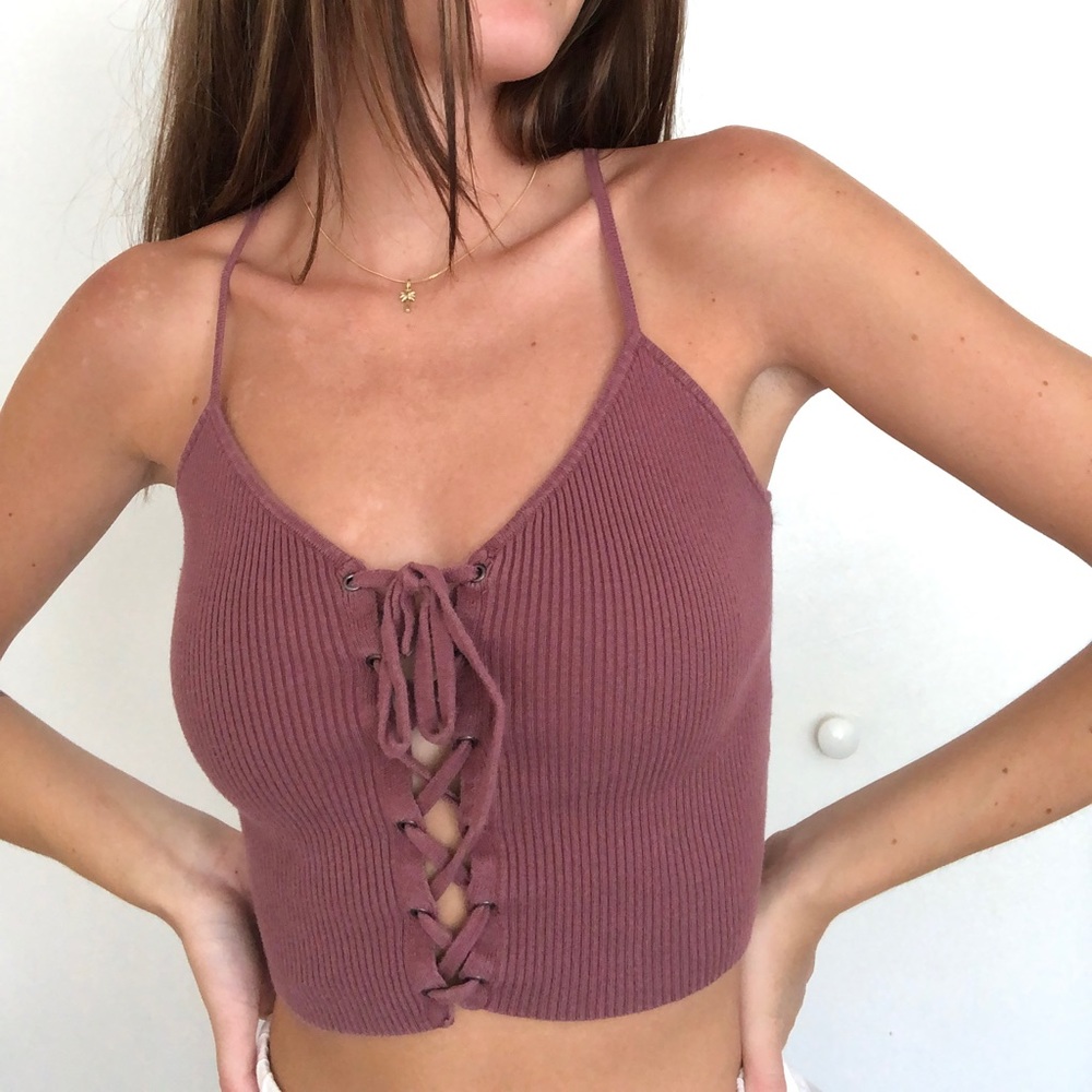 lace up top